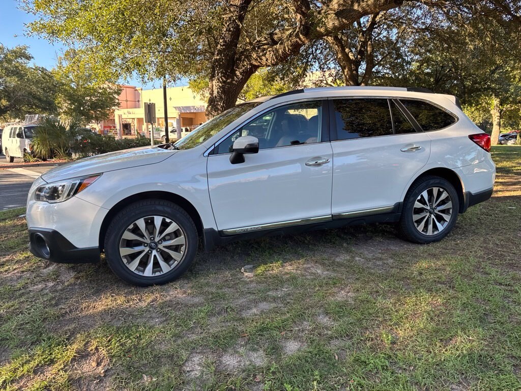 Used 2017 Subaru Outback 2.5i SUV