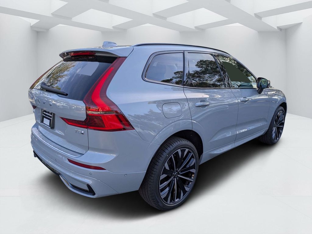 New 2026 Volvo XC60 plug-in hybrid T8 Ultra SUV