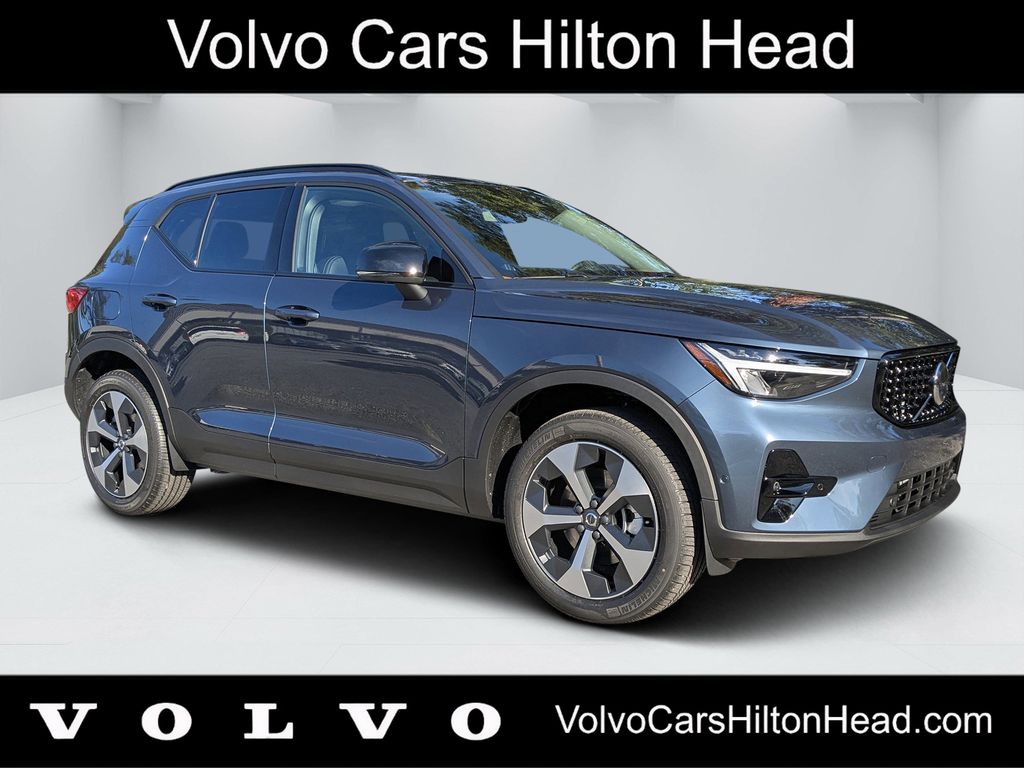 2026 Volvo XC40
