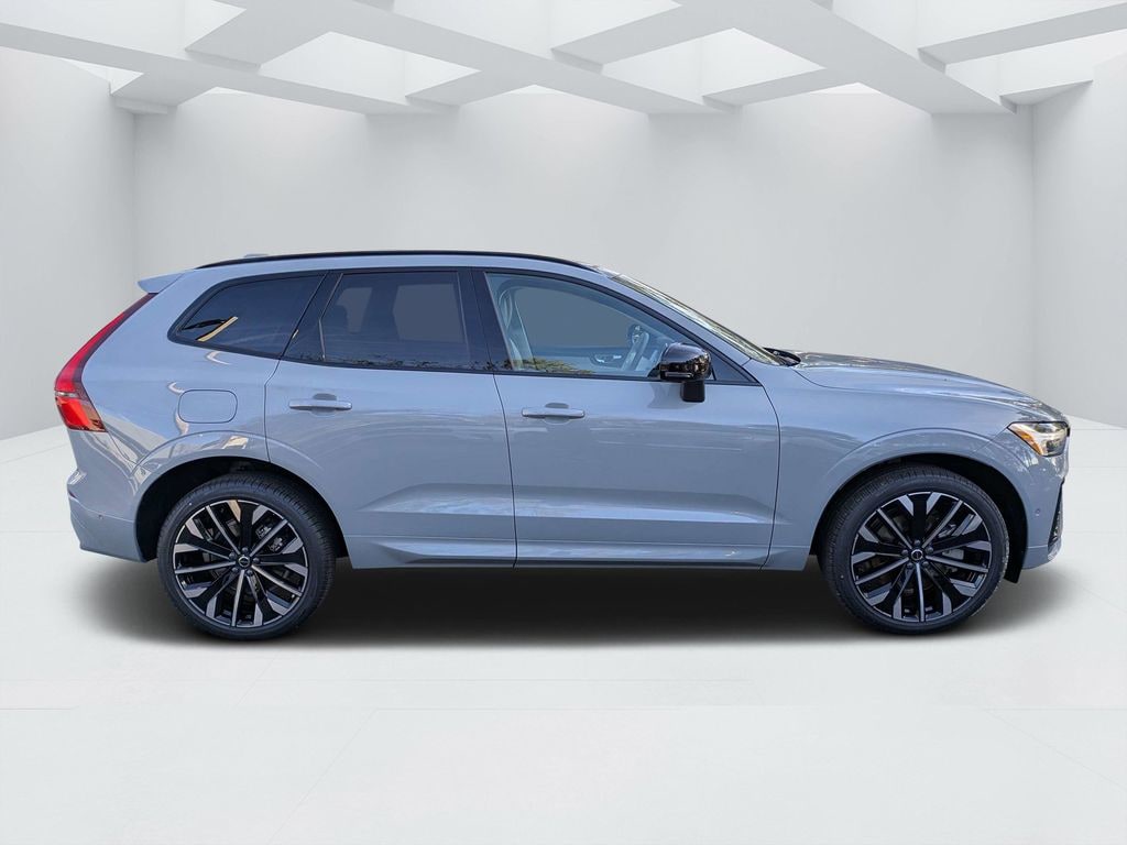 New 2026 Volvo XC60 plug-in hybrid T8 Ultra SUV