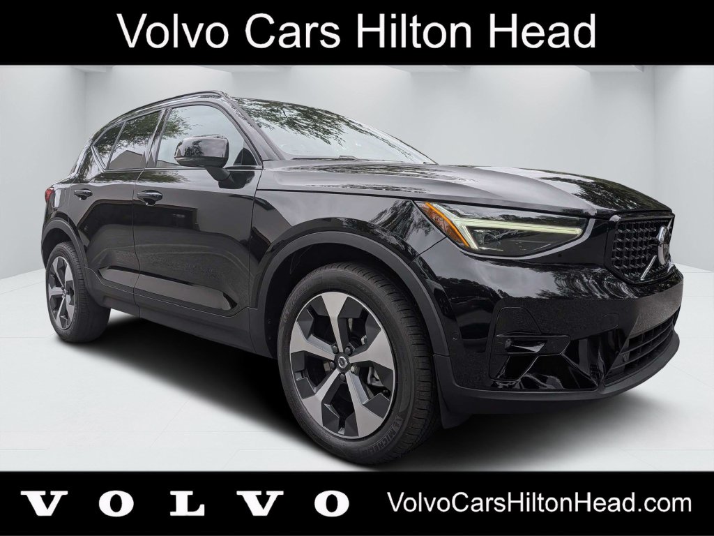 New 2026 Volvo XC40 B5 Plus SUV