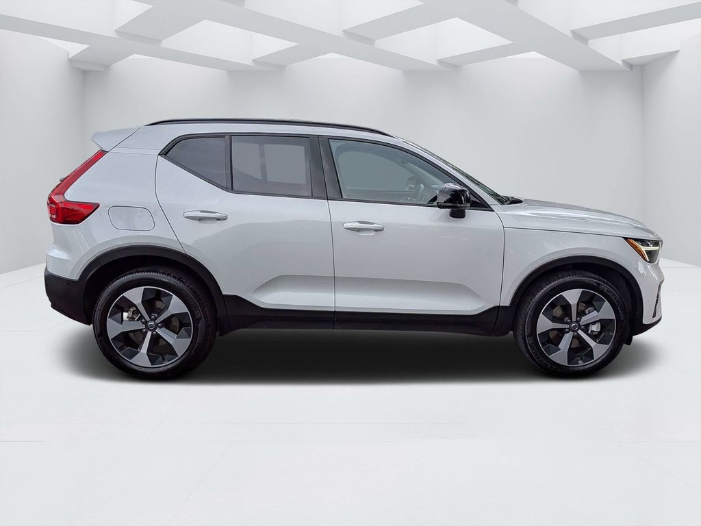 Certified 2026 Volvo XC40 B5 Plus SUV