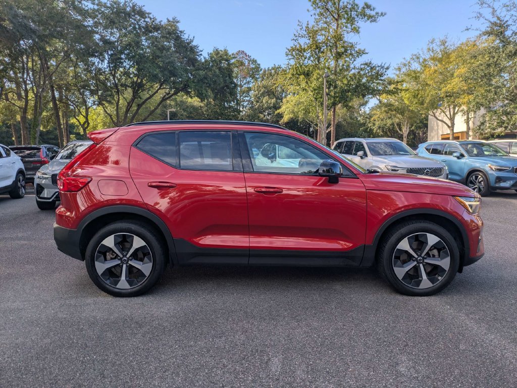 Used 2024 Volvo XC40 B5 Plus Dark Theme SUV