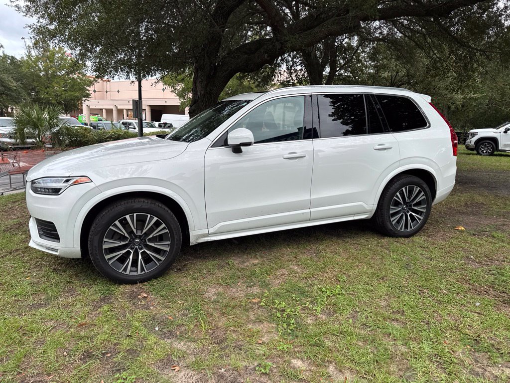Used 2022 Volvo XC90 T5 Momentum SUV