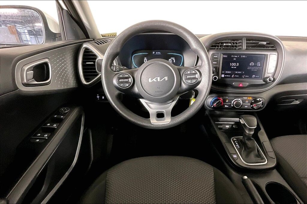 Used 2024 Kia Soul LX Hatchback