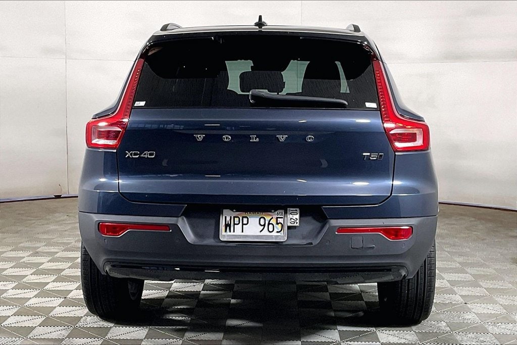 Used 2022 Volvo XC40 R-Design SUV