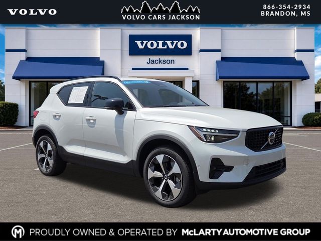 2026 Volvo XC40