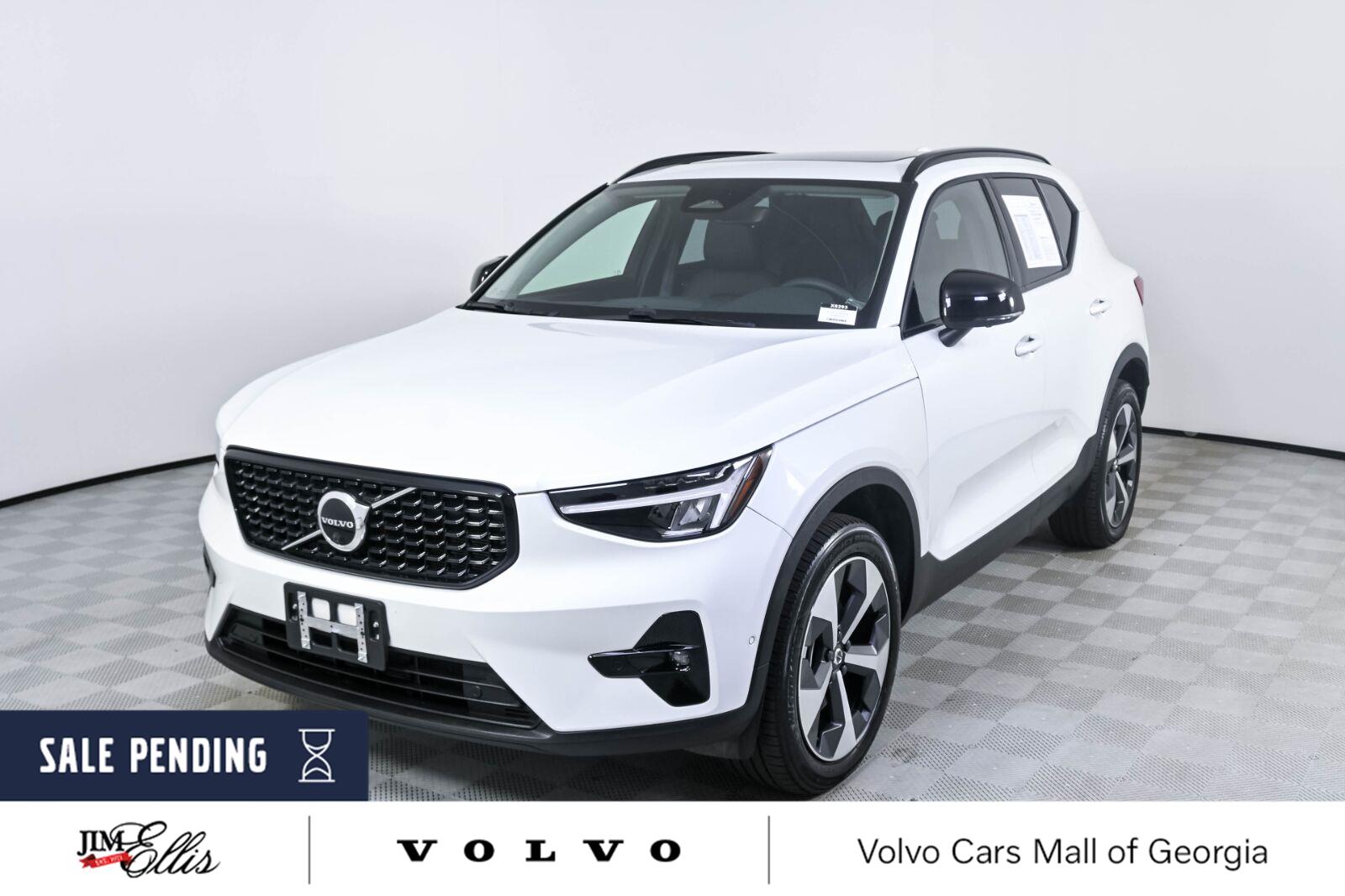 2023 Volvo XC40