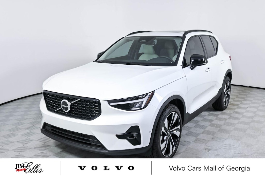 New 2026 Volvo XC40 B5 Plus SUV