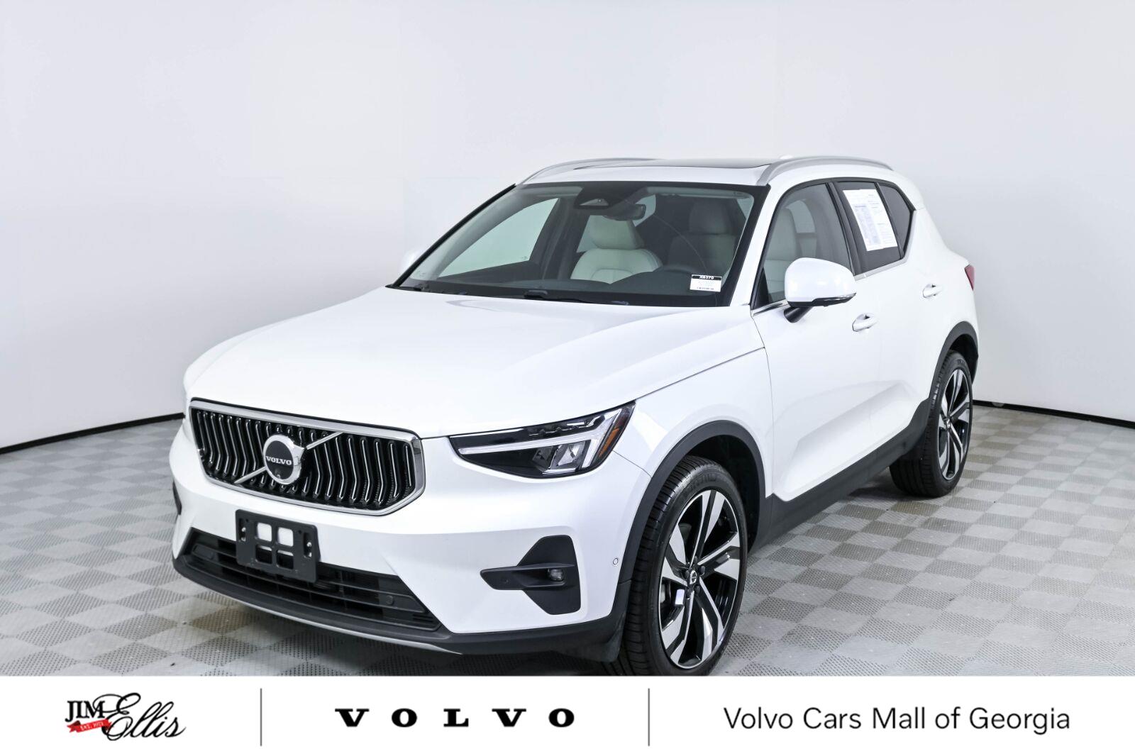 Used 2024 Volvo XC40 B5 Plus Bright SUV