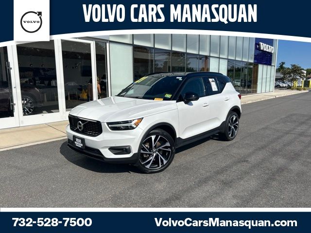 2021 Volvo XC40