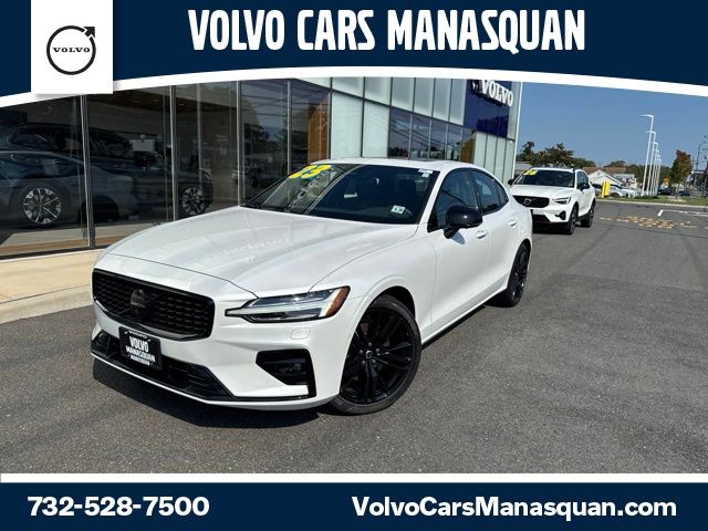 2023 Volvo S60 Plus
