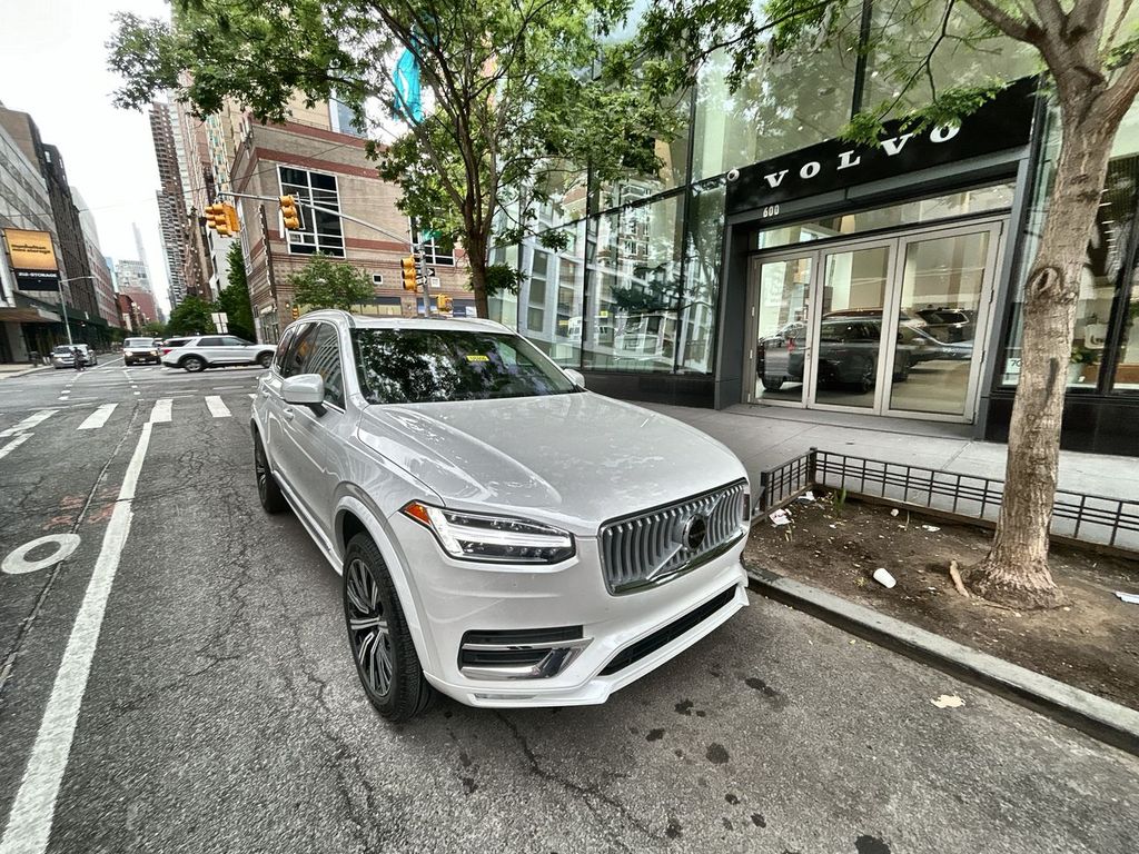 2025 Volvo XC90