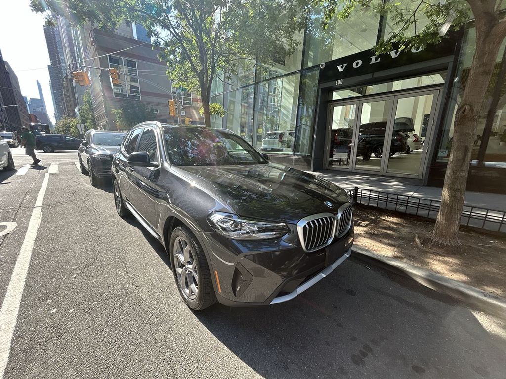 2023 BMW X3 30i