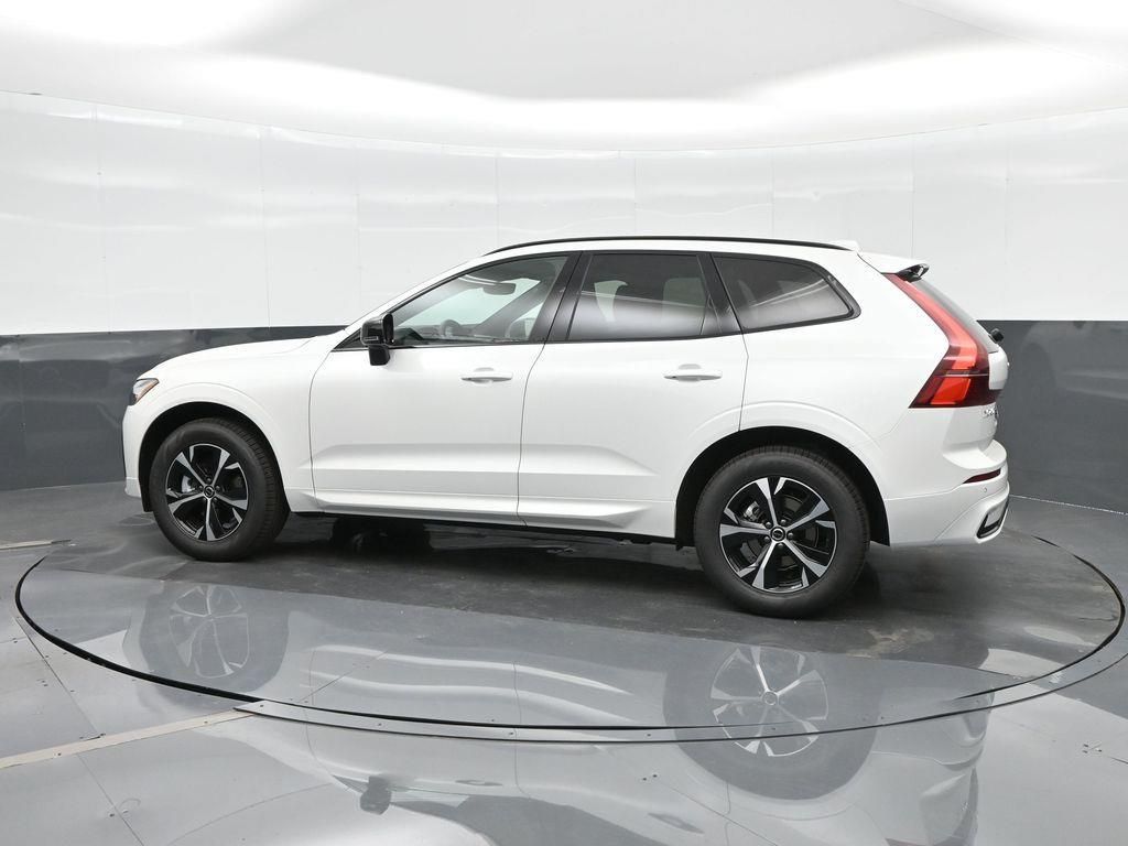 2026 Volvo XC60 Core - Photo 6