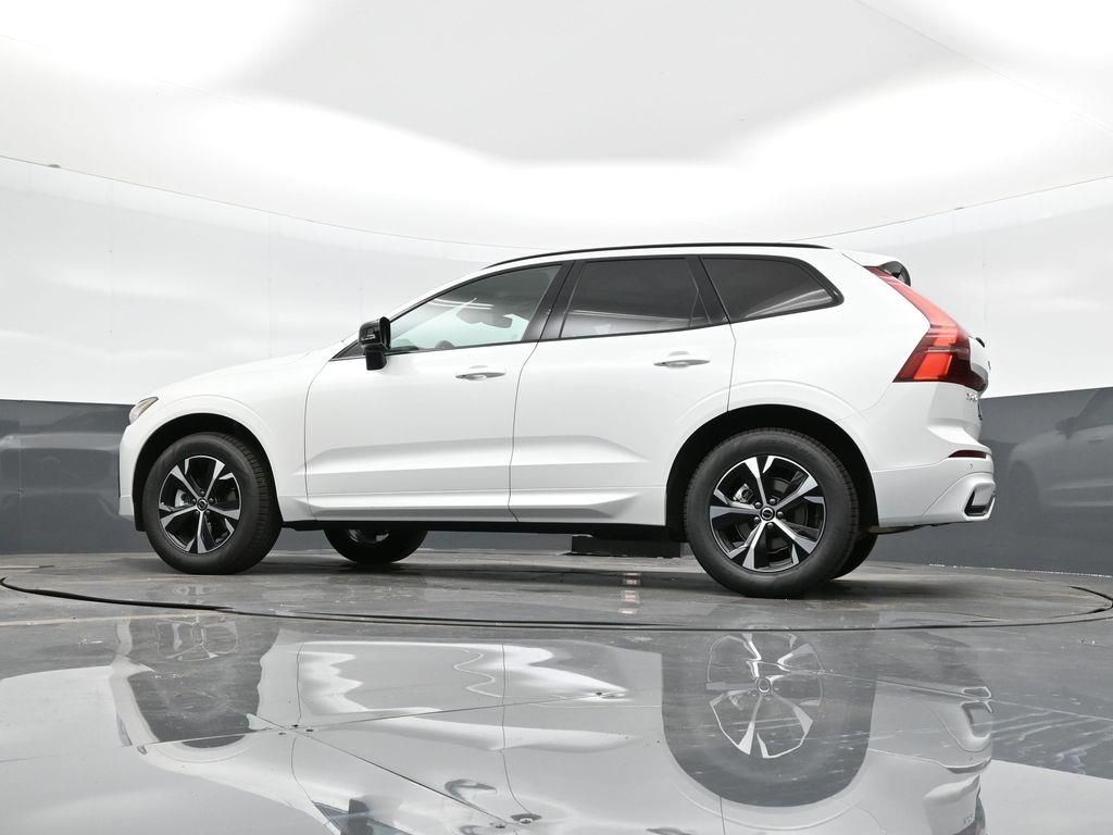 2026 Volvo XC60 Core - Photo 31