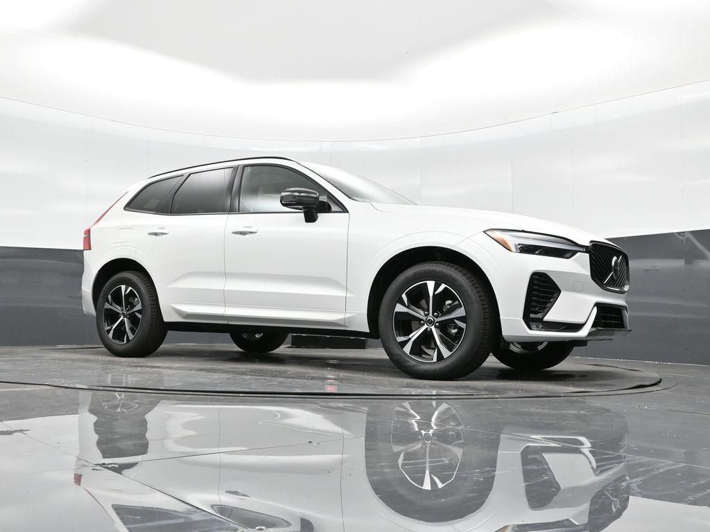 2026 Volvo XC60 Core - Photo 28