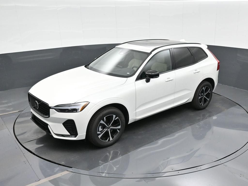 2026 Volvo XC60 Core - Photo 24