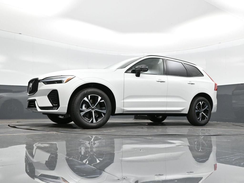 2026 Volvo XC60 Core - Photo 30
