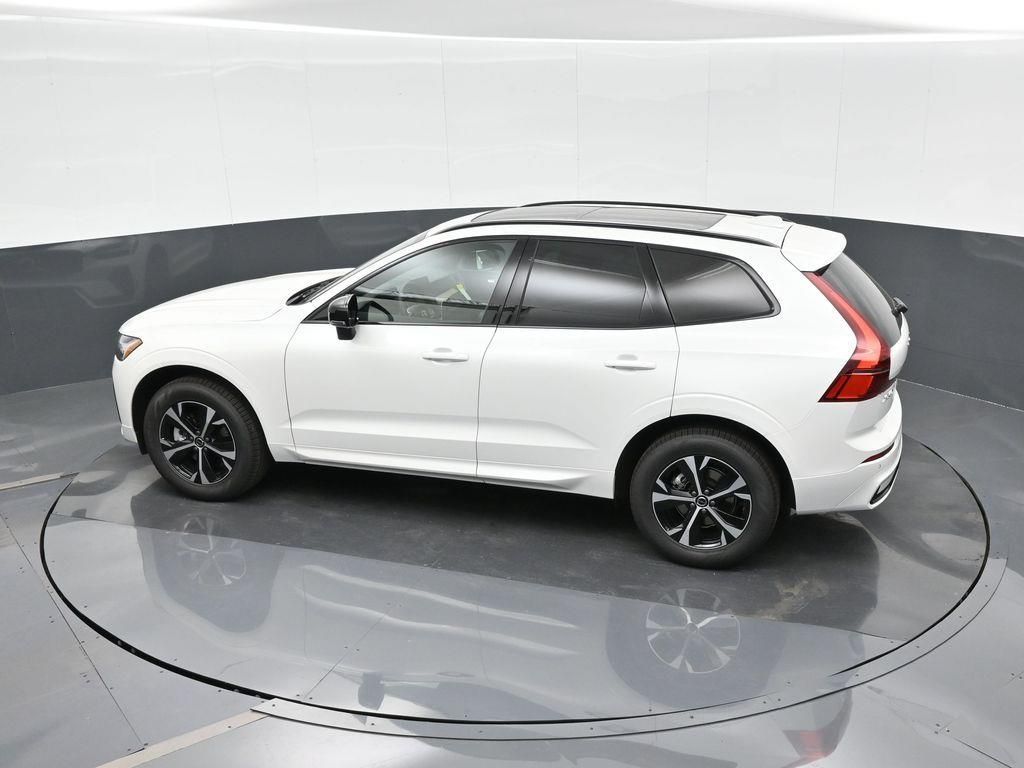 2026 Volvo XC60 Core - Photo 25