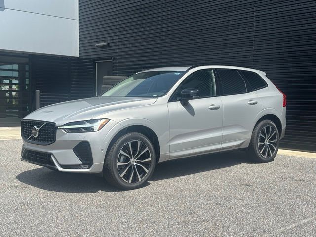 2025 Volvo XC60 Plus