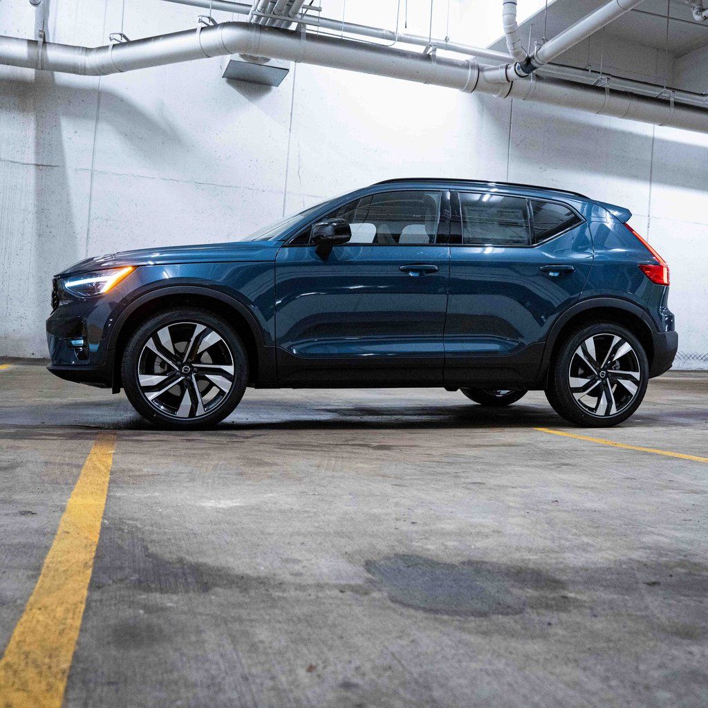 2026 Volvo XC40 Ultra - Photo 3