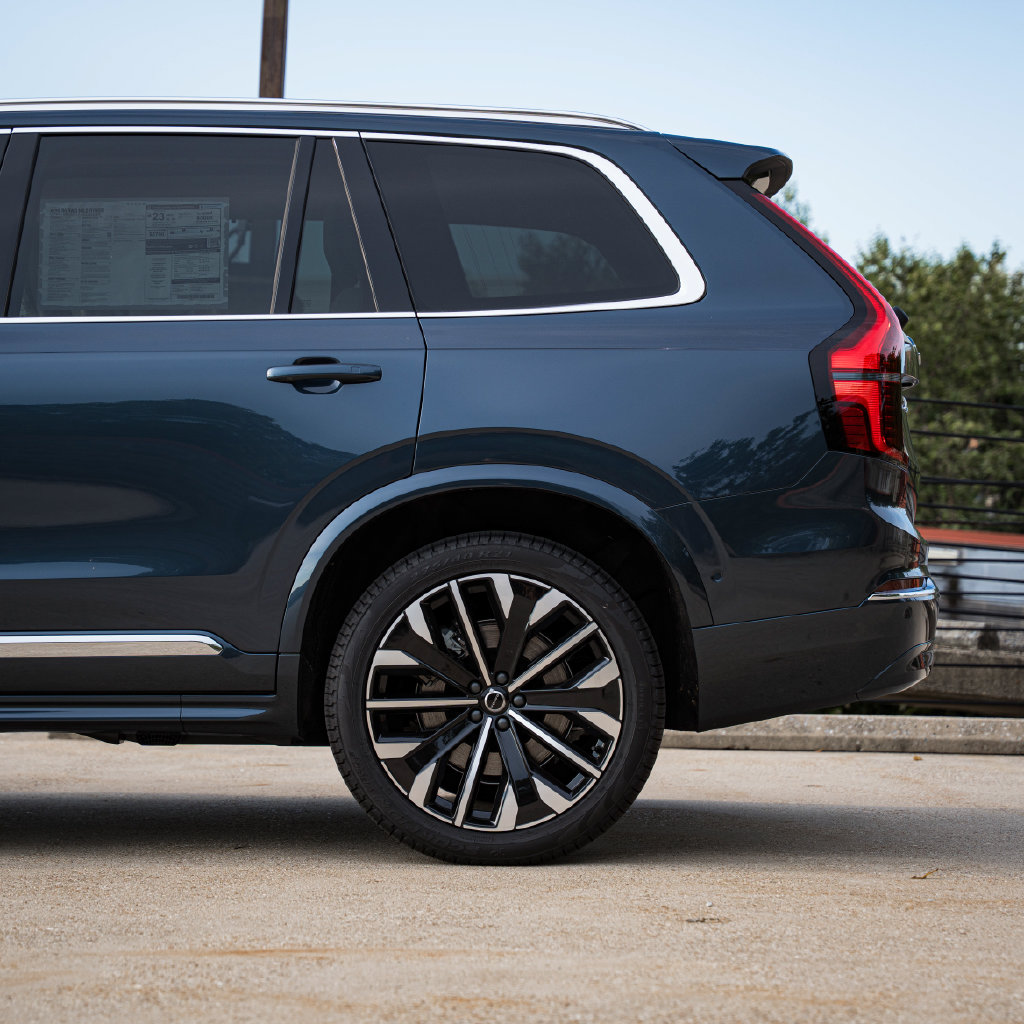 New 2026 Volvo XC90 B6 Ultra 7-Seater SUV