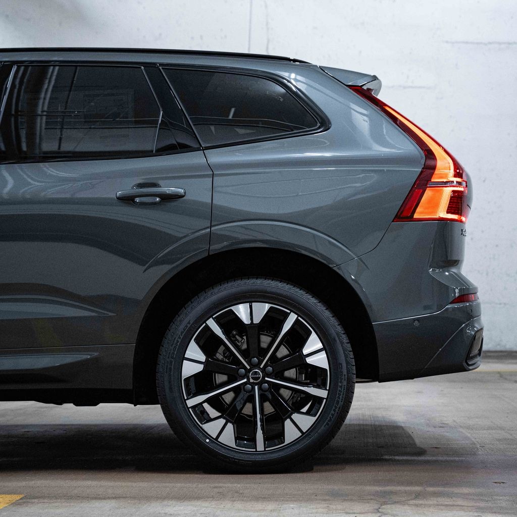 Used 2026 Volvo XC60 B5 Plus SUV