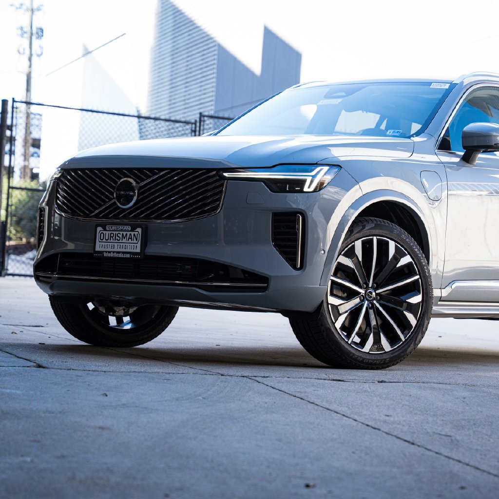 New 2026 Volvo XC90 plug-in hybrid T8 Ultra 7-Seater SUV