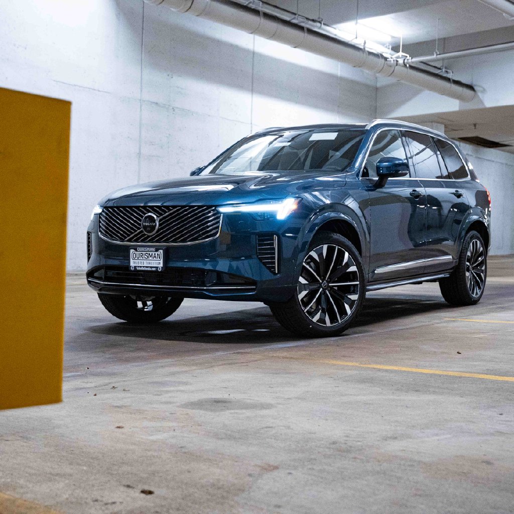 2027 Volvo XC90 B5 Plus SUV