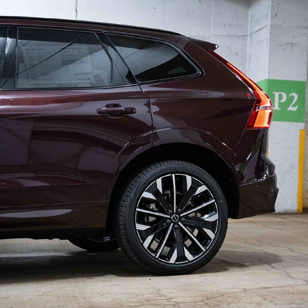New 2027 Volvo XC60 B5 Ultra SUV