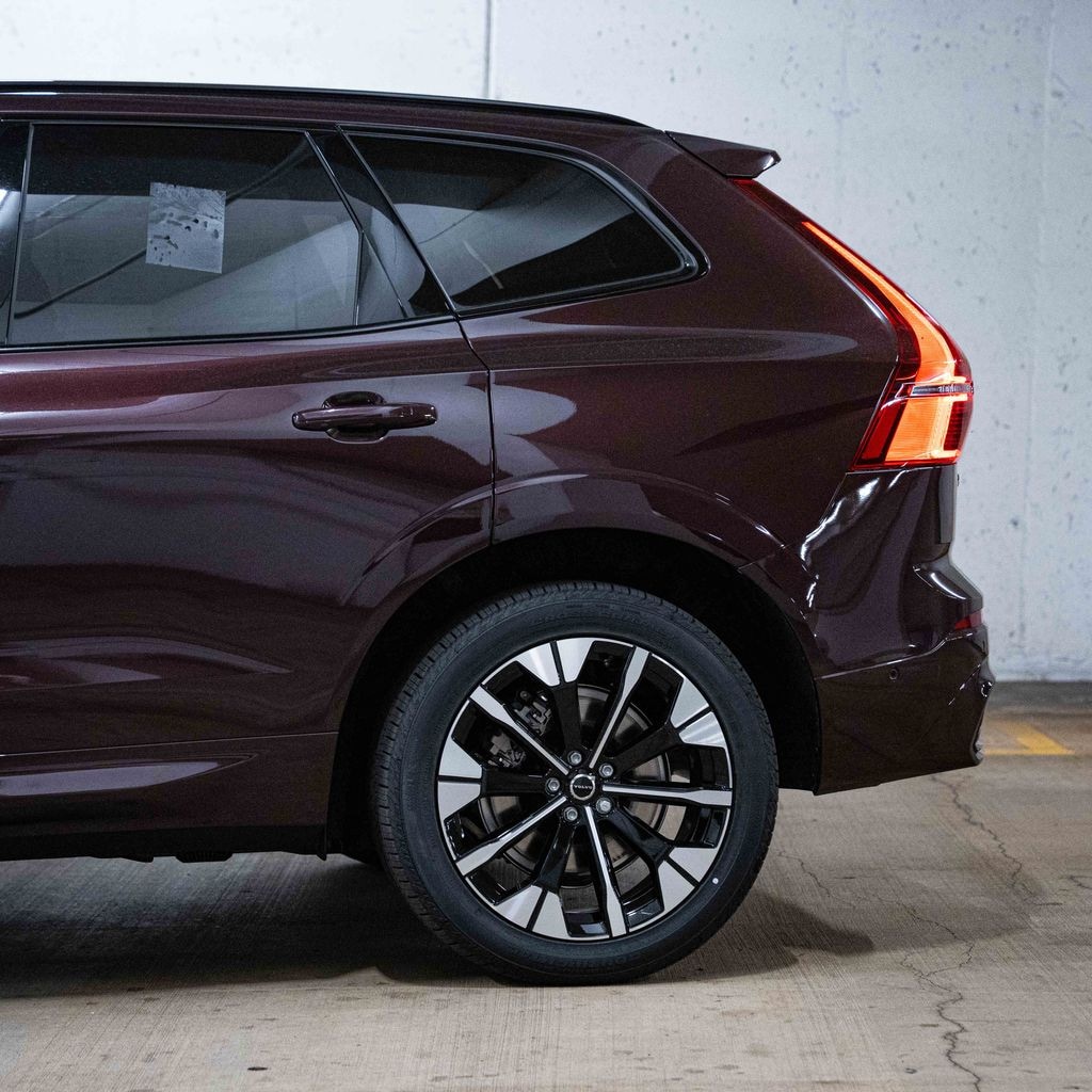 Used 2026 Volvo XC60 plug-in hybrid T8 Plus SUV