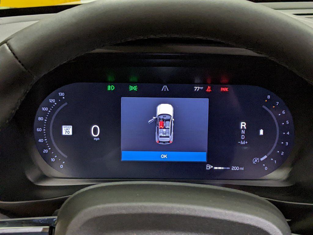 2026 Volvo XC40 Plus - Photo 15