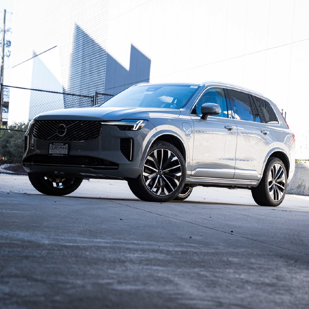 New 2026 Volvo XC90 plug-in hybrid T8 Ultra 7-Seater SUV