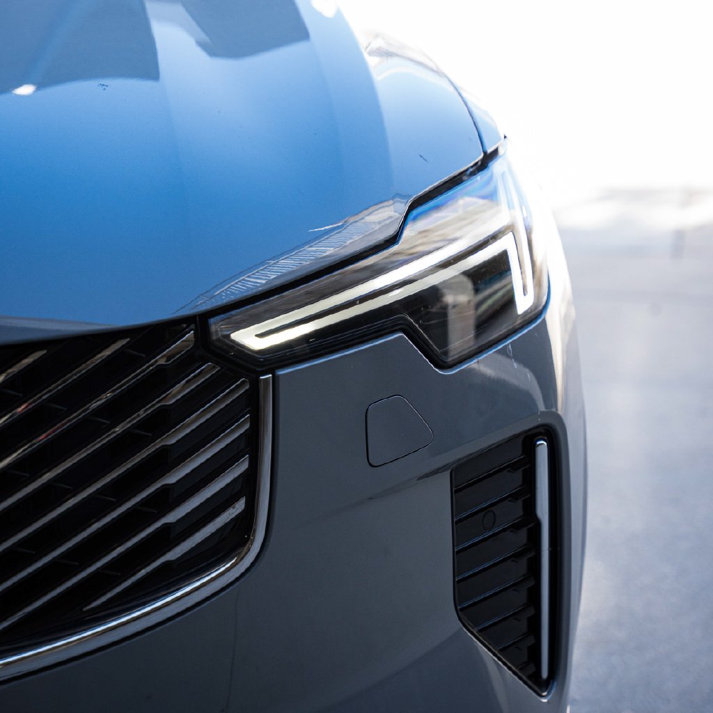 New 2026 Volvo XC90 plug-in hybrid T8 Ultra 7-Seater SUV