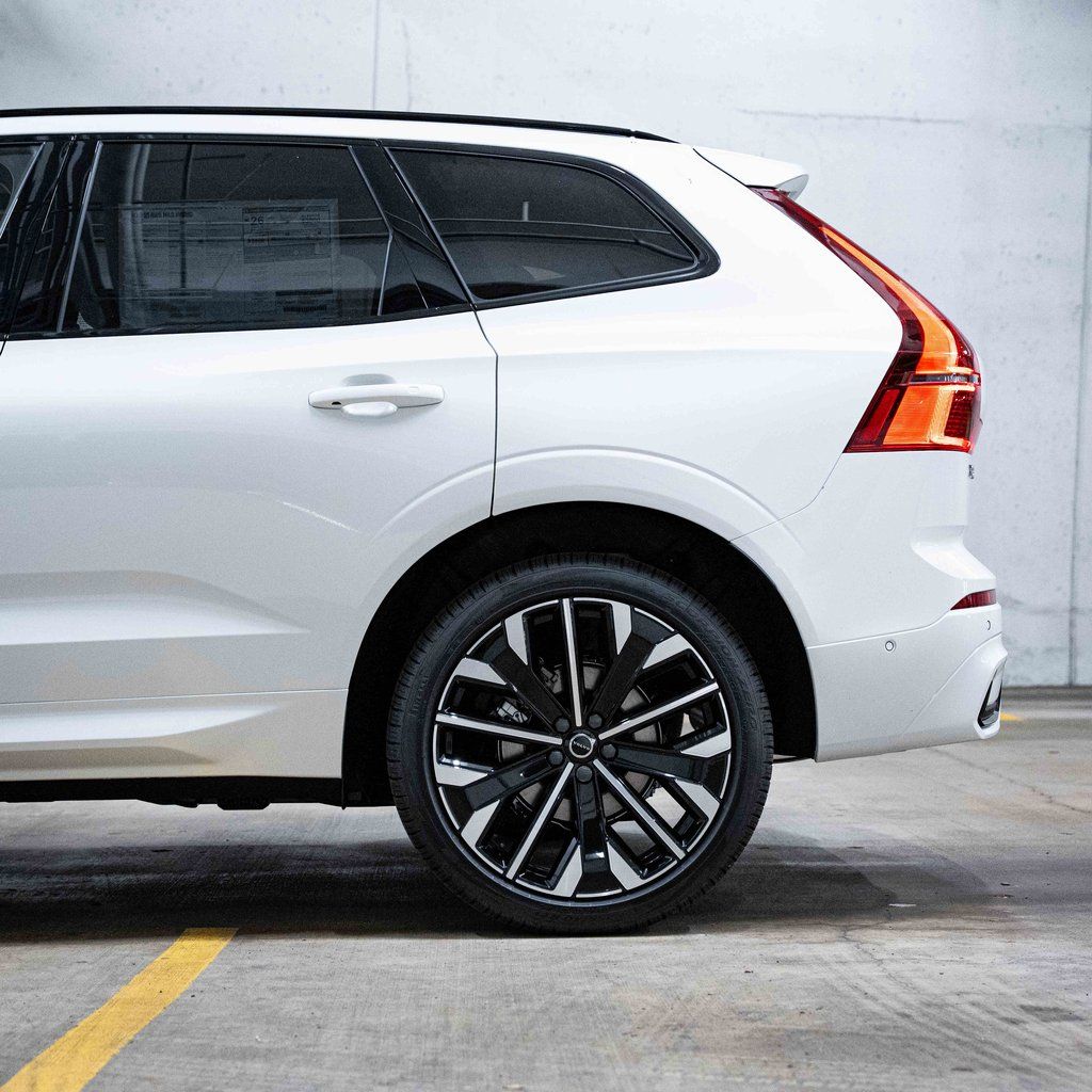 2026 Volvo XC60 Ultra - Photo 4