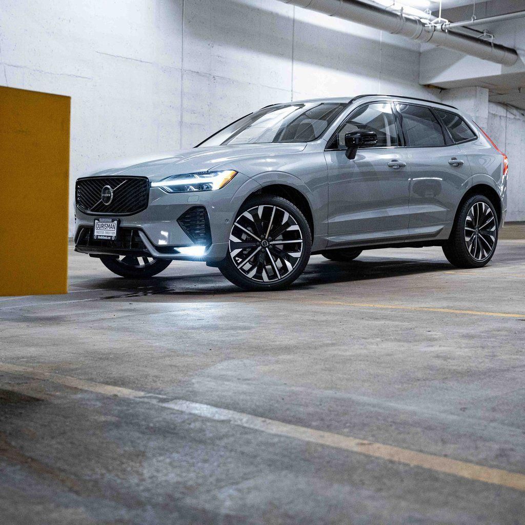 New 2026 Volvo XC60 B5 Ultra SUV