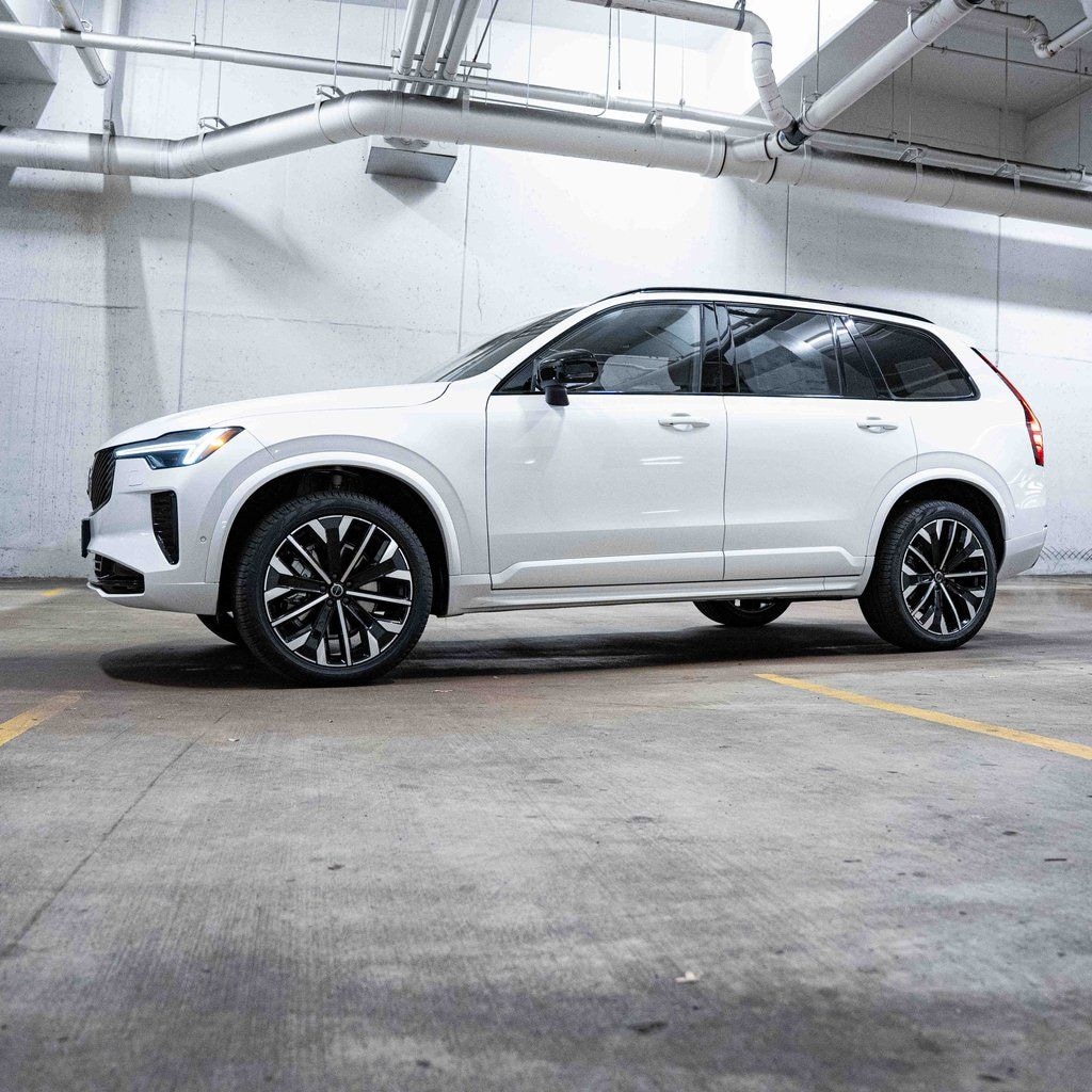 Used 2026 Volvo XC90 B6 Ultra Dark Theme 7-Seater SUV
