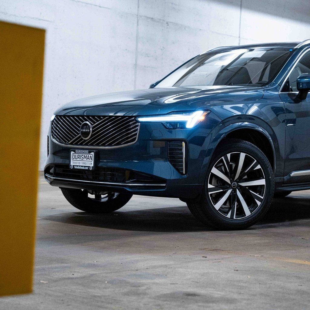 Used 2026 Volvo XC90 B6 Core SUV