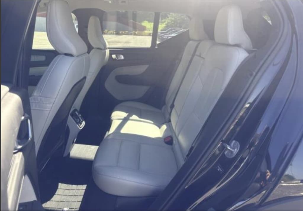 Certified 2024 Volvo XC40 B5 Plus Dark Theme SUV
