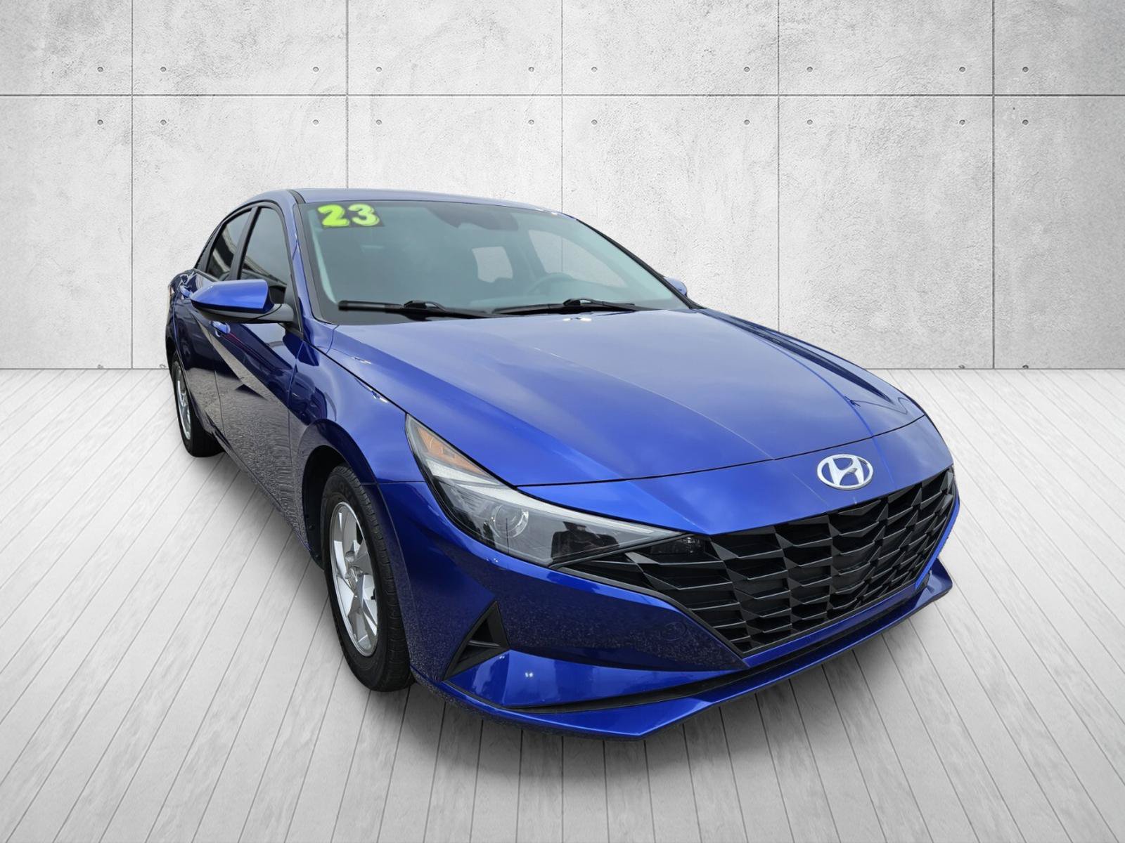 Used 2023 Hyundai Elantra SE SE IVT