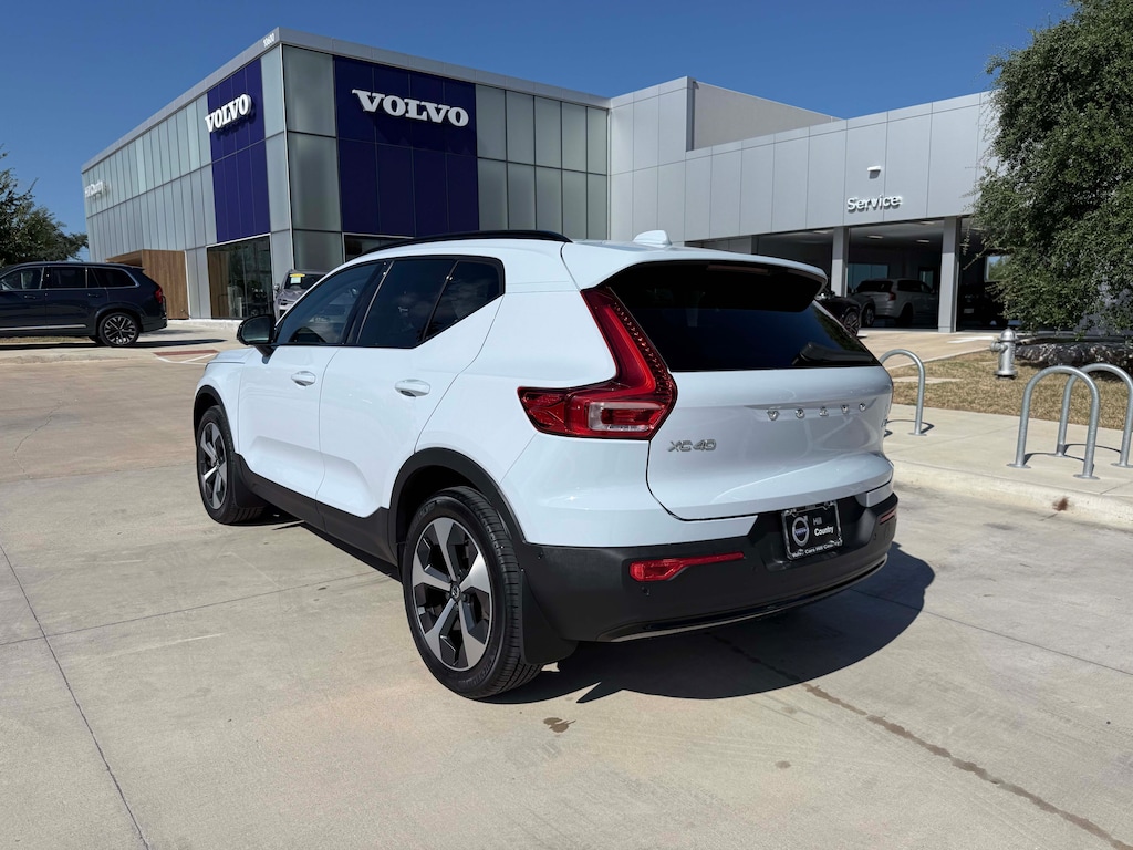 Used 2026 Volvo XC40 B4 Plus SUV