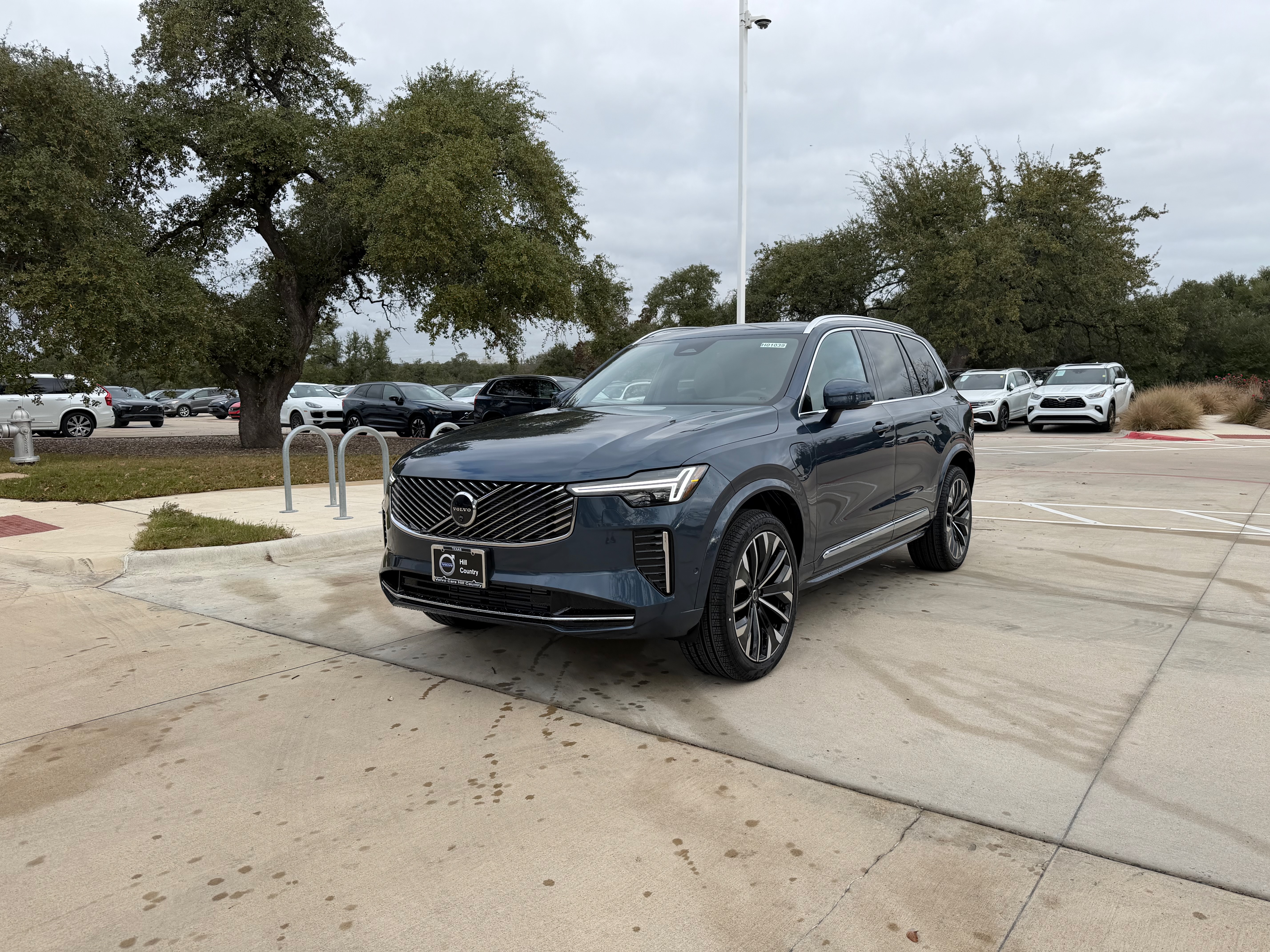 Used 2026 Volvo XC90 plug-in hybrid T8 Plus 7-Seater SUV