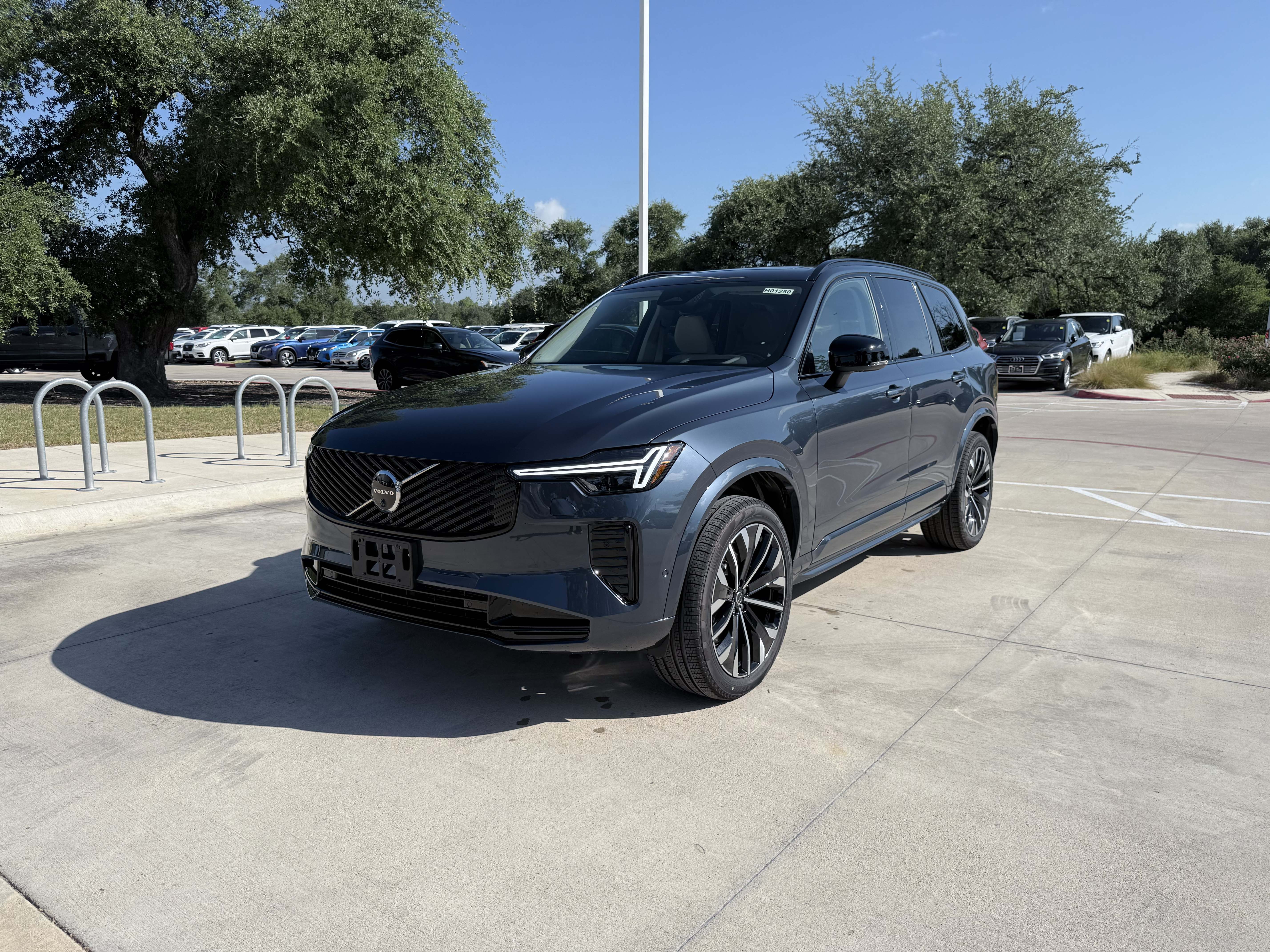 New 2026 Volvo XC90 B6 Ultra Dark Theme 7-Seater SUV