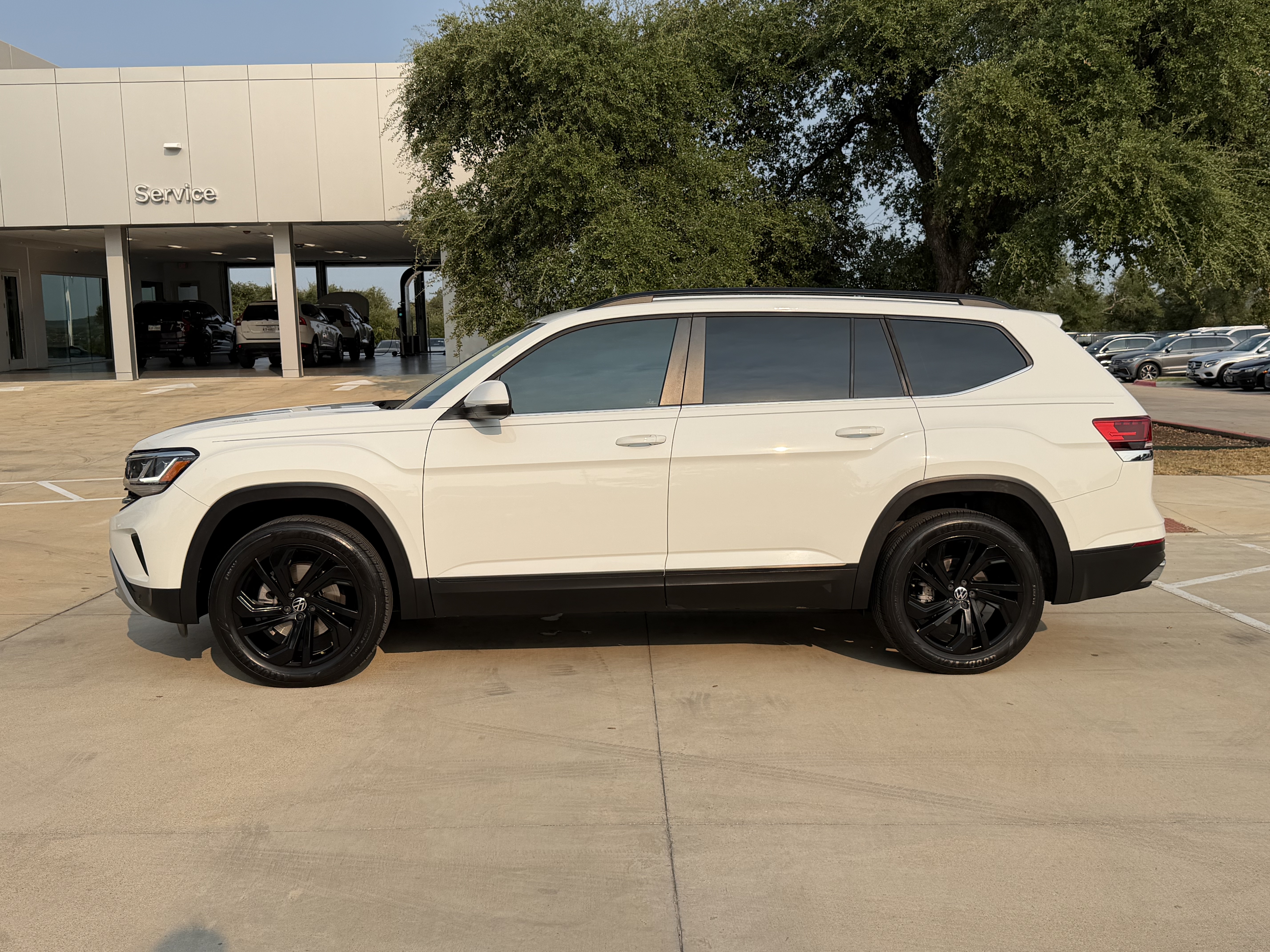 Used 2021 Volkswagen Atlas 2.0T SE SUV
