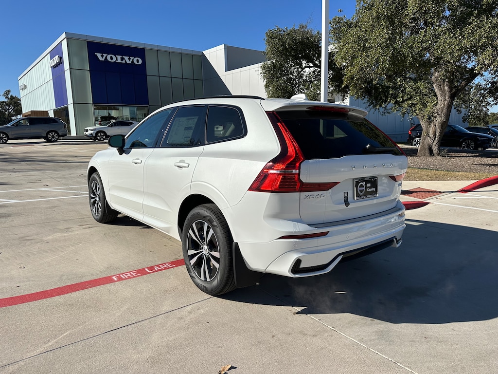 Used 2025 Volvo XC60 B5 Core SUV