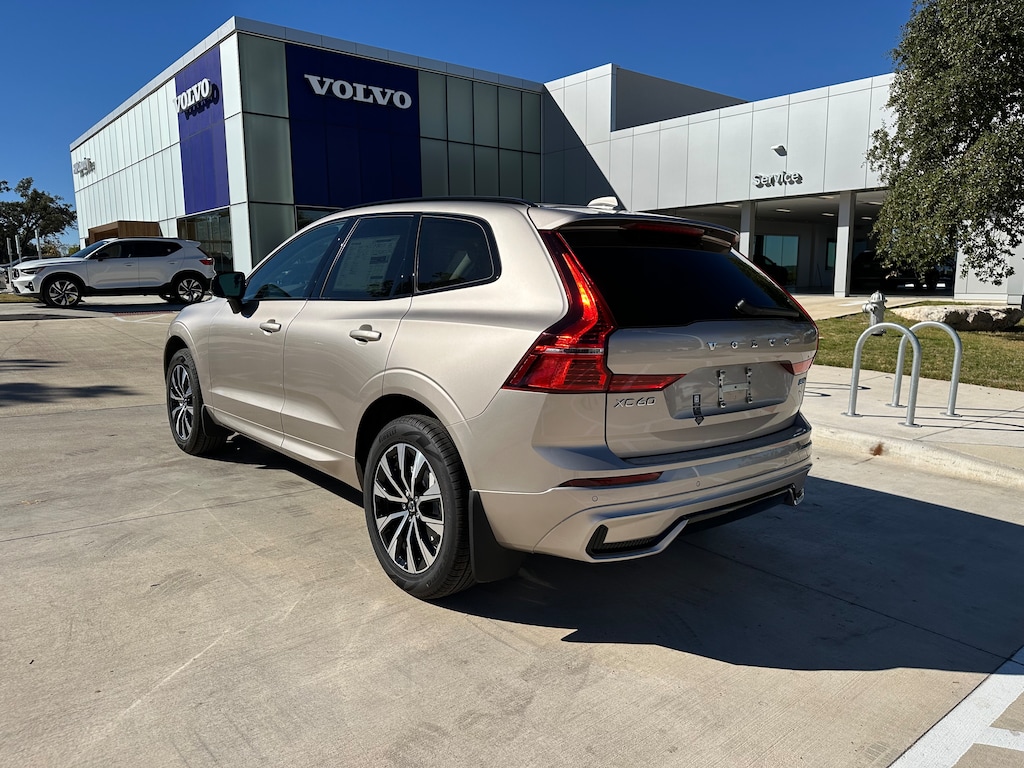 Used 2025 Volvo XC60 B5 Core SUV