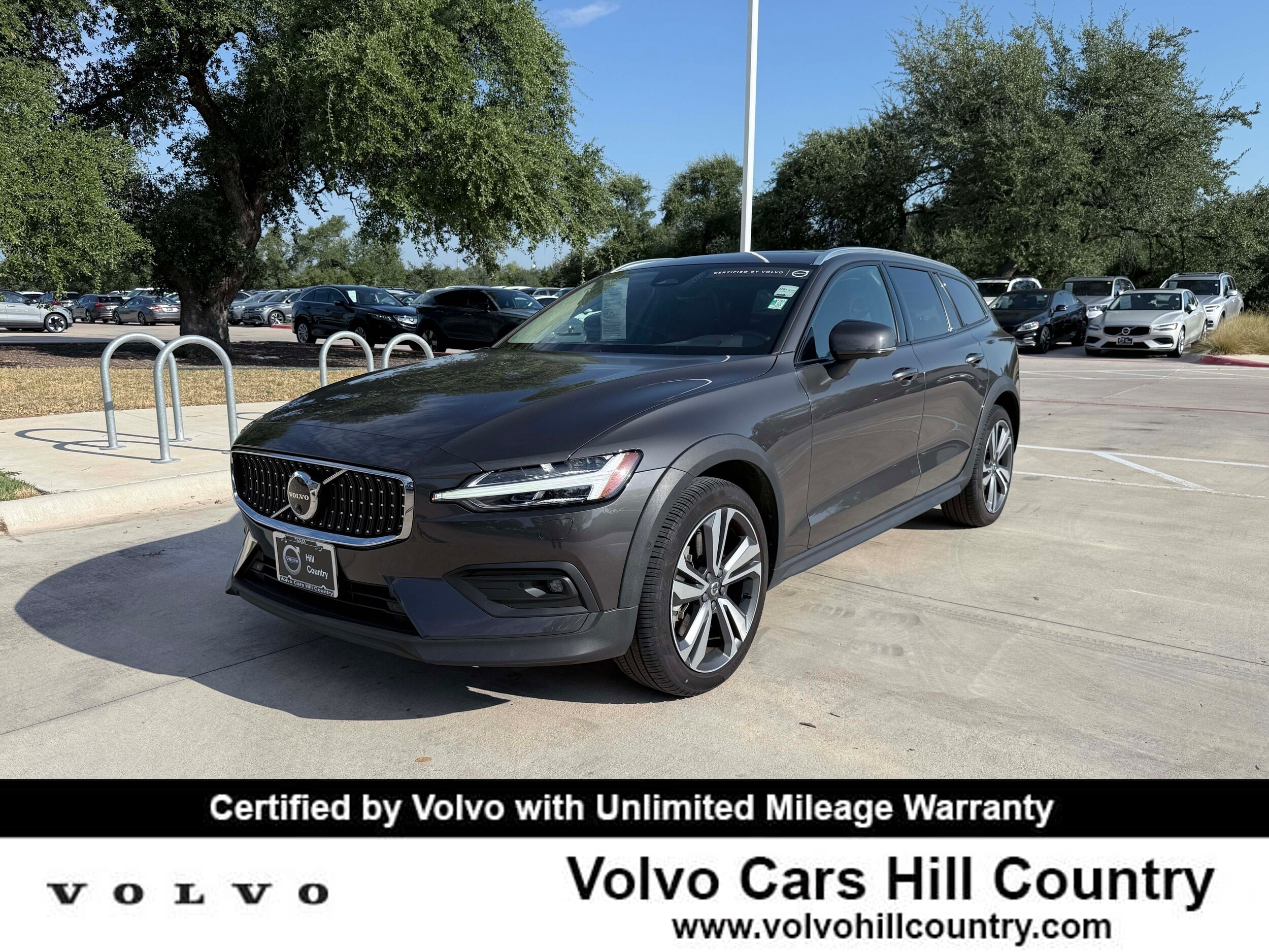 2025 Volvo V60 Cross Country
