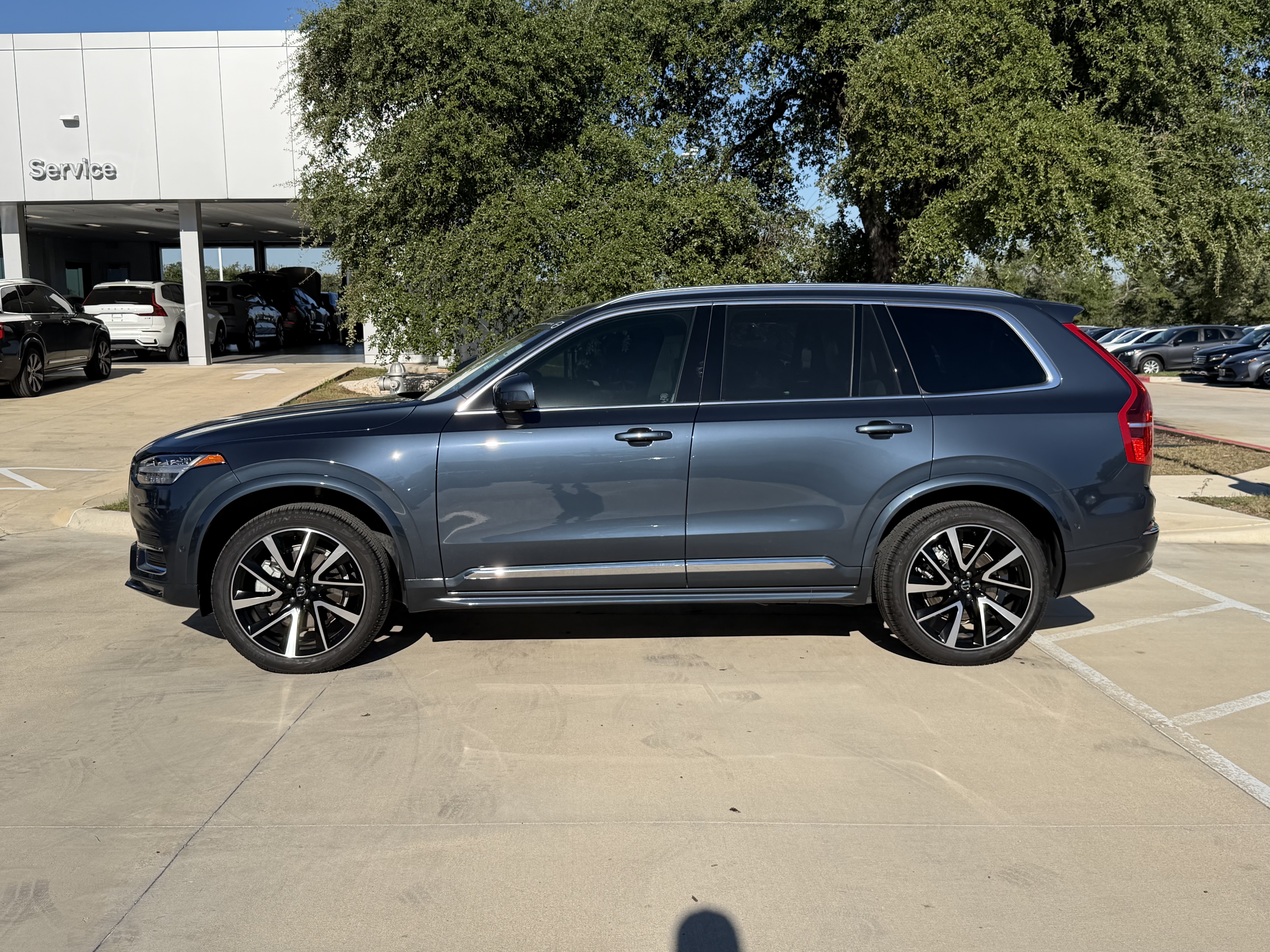 Certified 2025 Volvo XC90 B6 Plus 7-Seater SUV