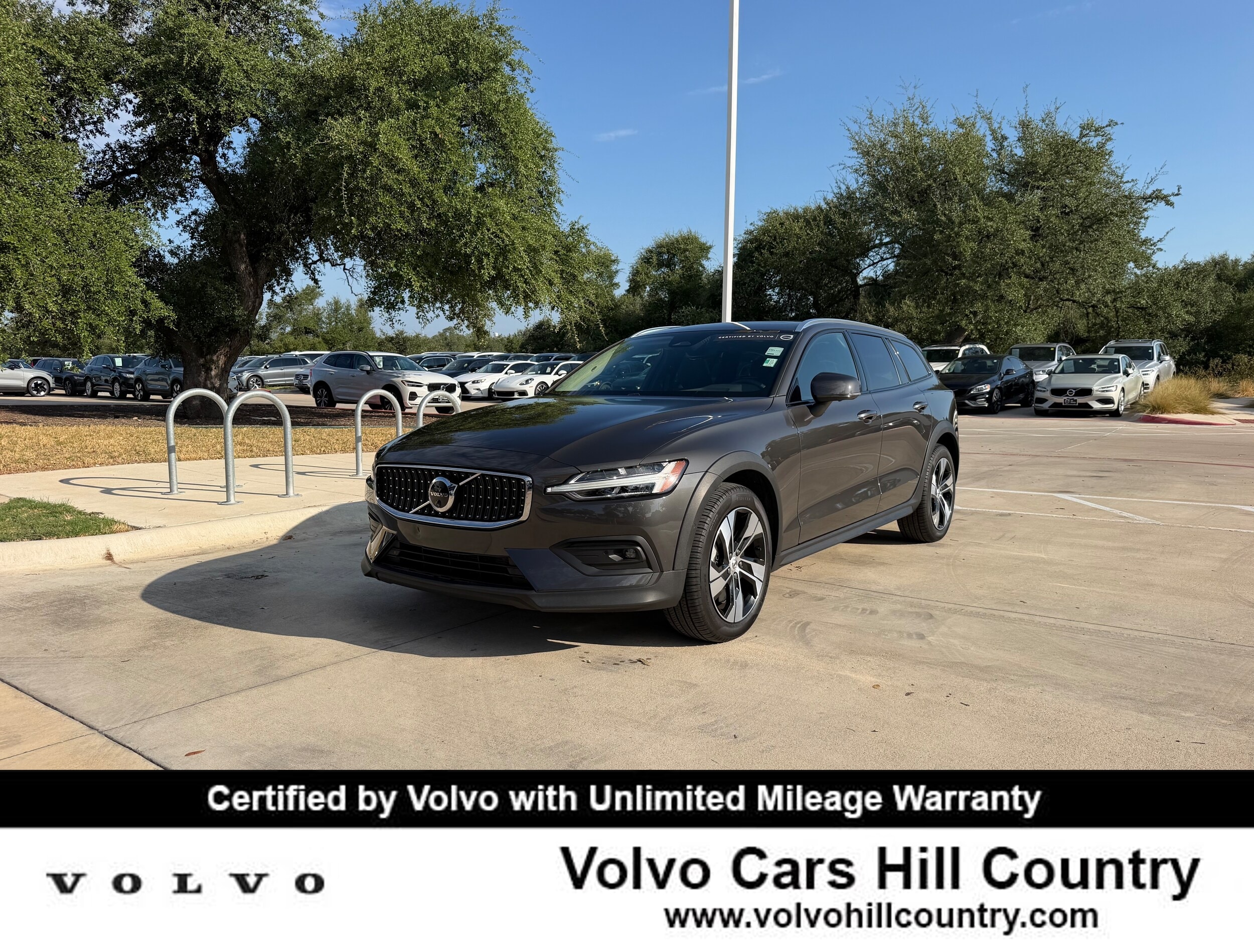2025 Volvo V60 Cross Country